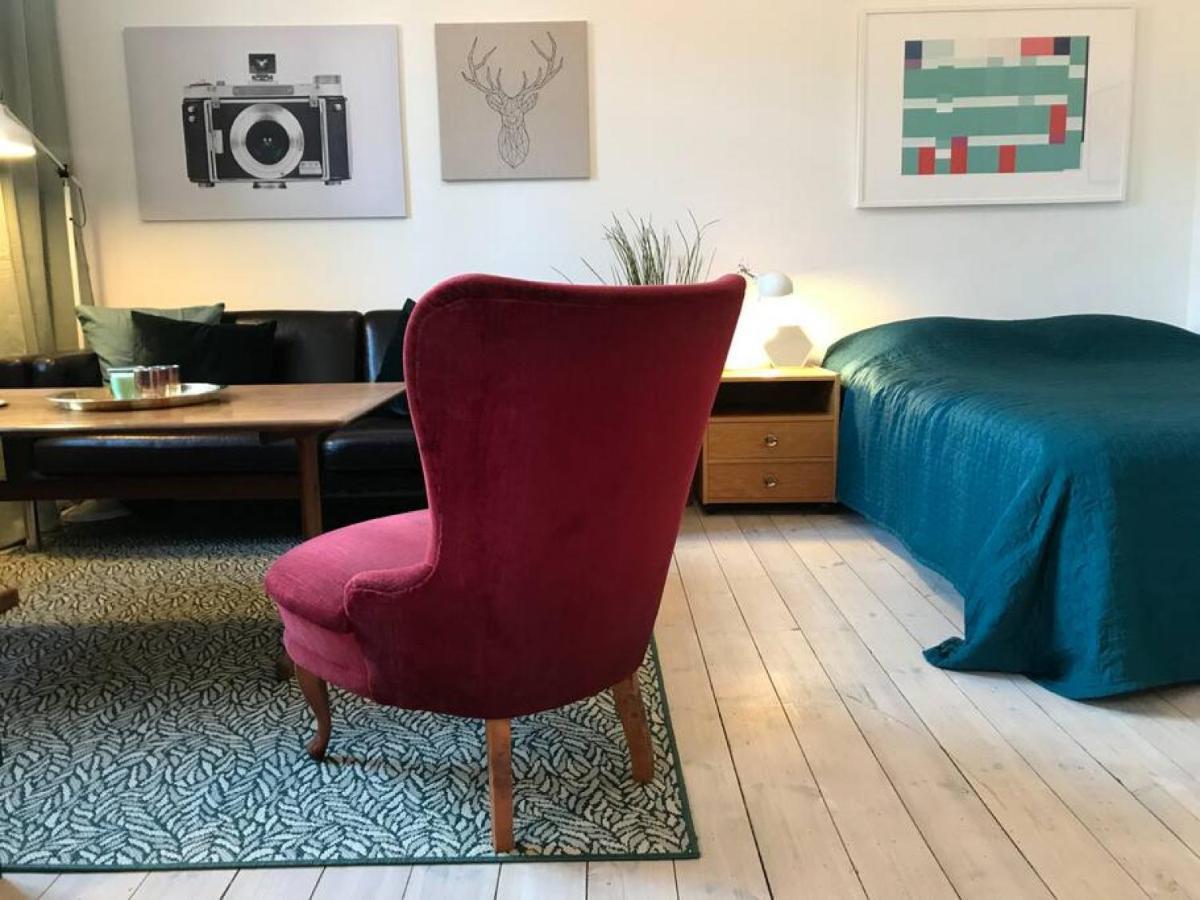 Bohemian And Light One Room Apartment In Sofo 31Sqm Stockholm Bagian luar foto