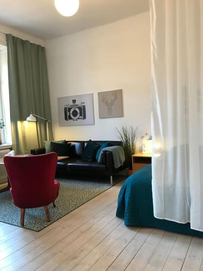 Bohemian And Light One Room Apartment In Sofo 31Sqm Stockholm Bagian luar foto